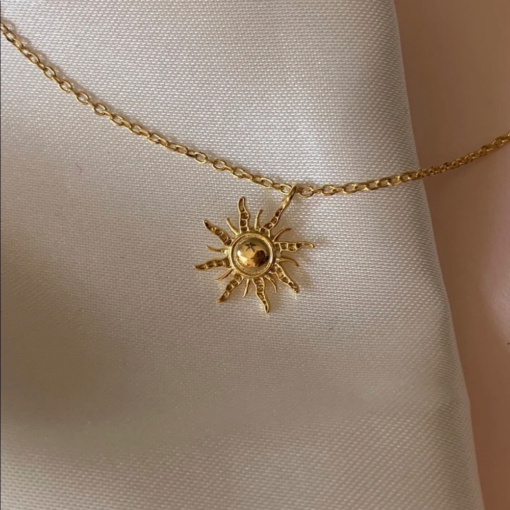 Sun Necklace - Picture 2 of 3
